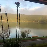 Furnas Lake Cottage *