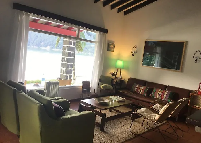 בית נופש Furnas Lake Cottage