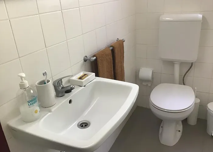 Furnas Lake Cottage פורנס