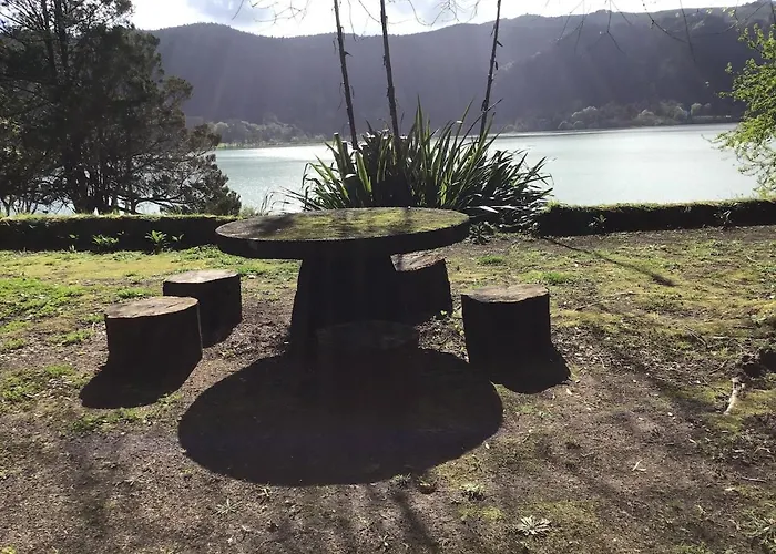 Furnas Lake Cottage פורנס