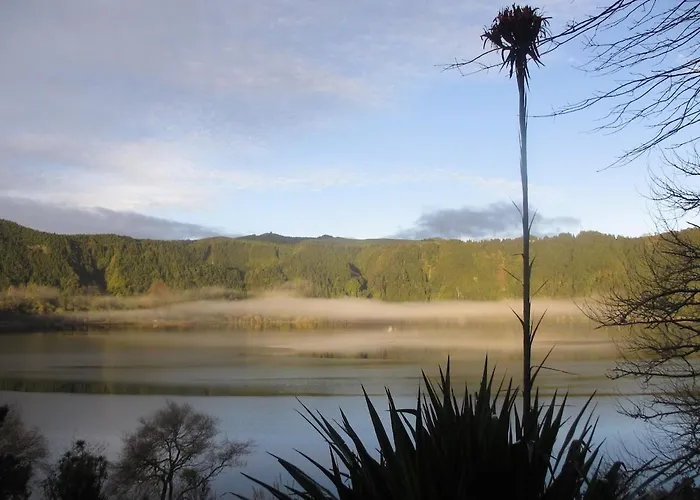 Furnas Lake Cottage פורנס