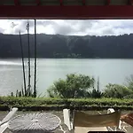 בית נופש Furnas Lake Cottage *