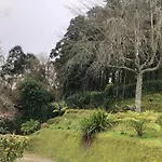 בית נופש Furnas Lake Cottage פורנס