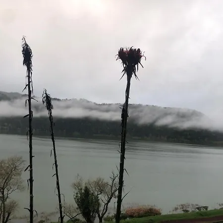 Furnas Lake Cottage 別荘 フルナス