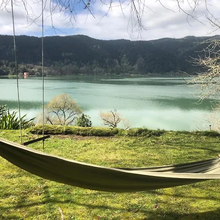 Dom wakacyjny Furnas Lake Cottage *
