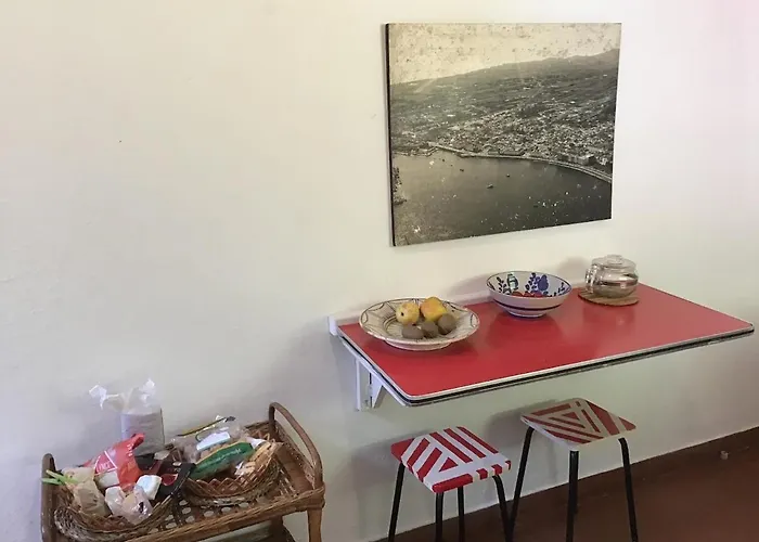 Furnas Lake Cottage *