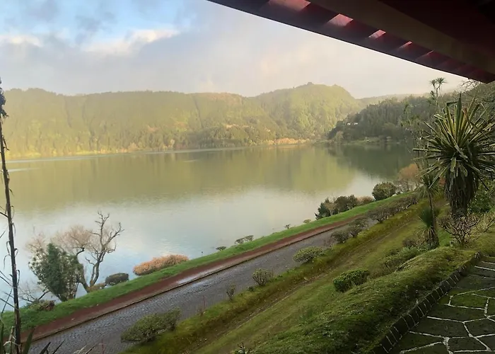 Furnas Lake Cottage * フルナス