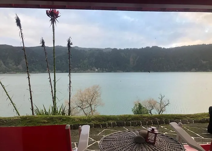 Furnas Lake Cottage