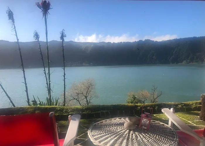 Furnas Lake Cottage